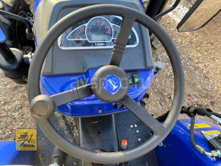 Трактор Lovol TE 244 HT с отвалом